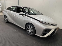 Toyota - mirai - waterstof - fuel-cell - personenauto - 2018 - afbeelding 15 van  18