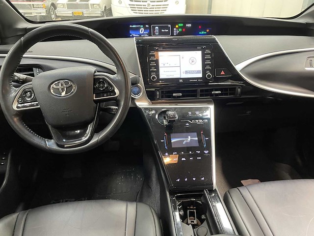 Toyota - mirai - waterstof - fuel-cell - personenauto - 2018 - afbeelding 4 van  26