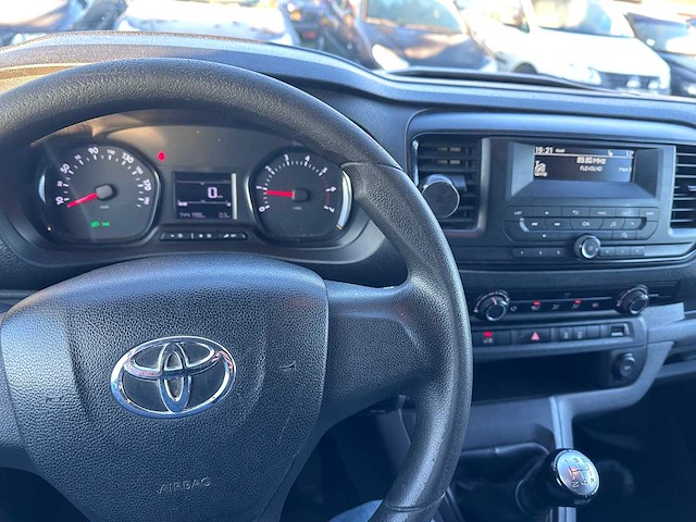 Toyota - proace worker - 1.6 d-4d cool comf.l - v-533-hz - afbeelding 16 van  16