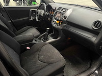 Toyota - rav4 - 2.2 d4d x-style nav - 4x4 - personenauto - 2009 - afbeelding 10 van  31