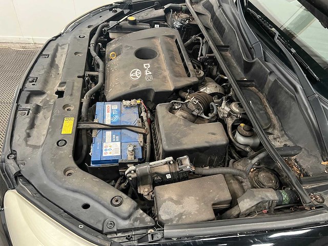 Toyota - rav4 - 2.2 d4d x-style nav - 4x4 - personenauto - 2009 - afbeelding 14 van  31