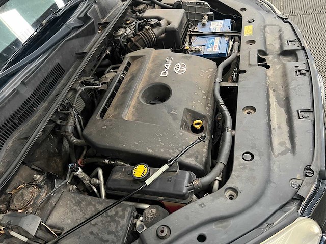 Toyota - rav4 - 2.2 d4d x-style nav - 4x4 - personenauto - 2009 - afbeelding 15 van  31