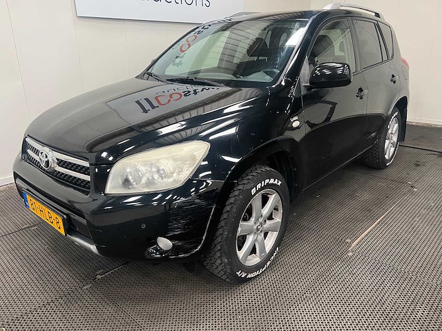Toyota - rav4 - 2.2 d4d x-style nav - 4x4 - personenauto - 2009 - afbeelding 12 van  31