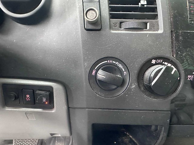 Toyota - tundra - 5.7 v8 double cab 4x4 lpg automaat- 2-vrj-75 - afbeelding 5 van  13