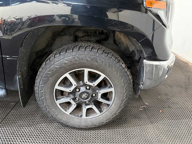 Toyota - tundra - sr5 - 4x4 - 5.7l v8 - bedrijfswagen - 2021 - afbeelding 11 van  40