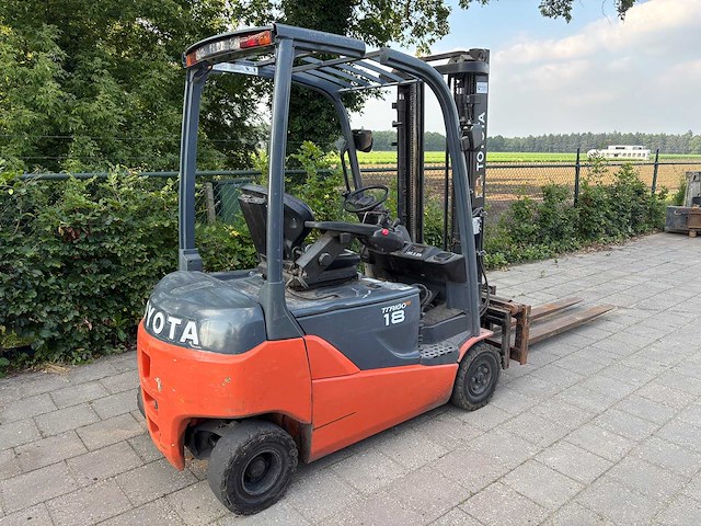 Toyota - vorkheftruck - afbeelding 4 van  15