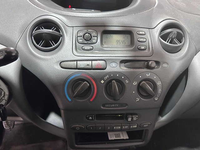 Toyota - yaris - 1.0-16v vvt-i terra - 45-df-vr - 1999 - afbeelding 2 van  17