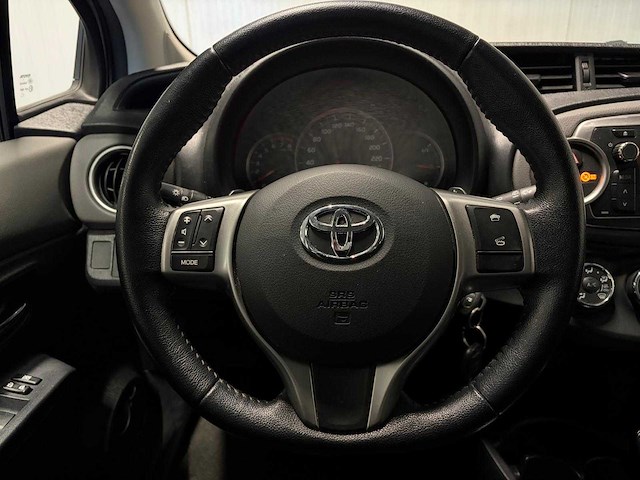 Toyota - yaris - 1.3 vvt-i aspiration 2012 jr-208-v iaw - afbeelding 3 van  20