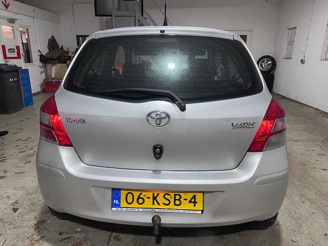 Toyota - yaris - 1.3 vvti aspiration - 06-ksb-4 - afbeelding 9 van  18