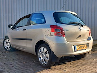 Toyota - yaris - 1.3 vvti comfort - personenauto - afbeelding 3 van  11