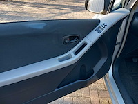 Toyota - yaris - 1.3 vvti comfort - personenauto - afbeelding 5 van  11