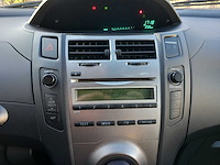Toyota - yaris - 1.3 vvti comfort - personenauto - afbeelding 9 van  11