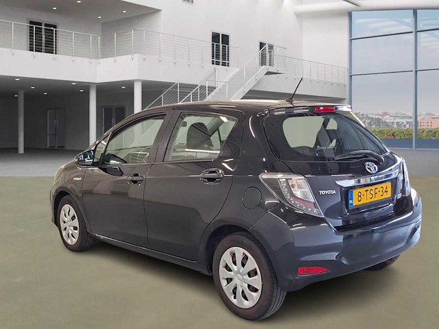 Toyota - yaris - 1.5 full hybrid asp. - car - 2014 - afbeelding 11 van  18