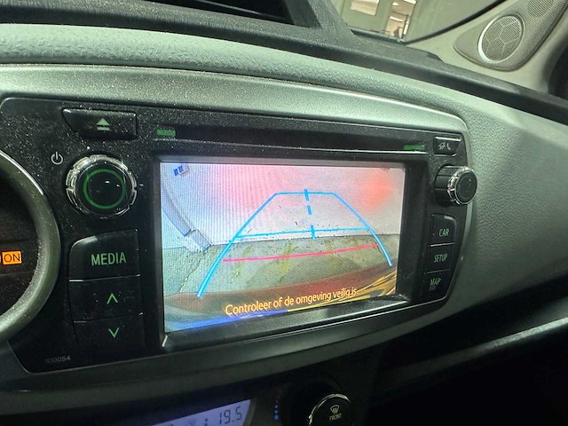 Toyota - yaris - 1.5 full hybrid dynamic - 26-xks-4 - afbeelding 7 van  23