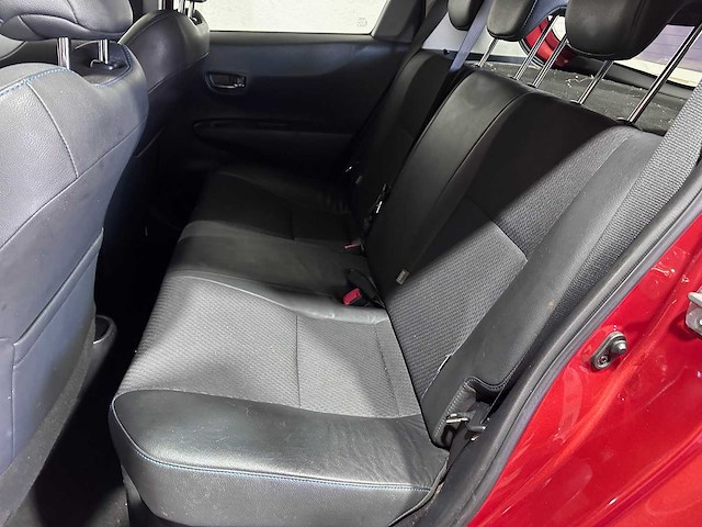 Toyota - yaris - 1.5 full hybrid dynamic - 26-xks-4 - afbeelding 9 van  23