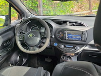 Toyota - yaris - 1.5 hyb. active - automaat - panodak - metallic lak - 2019 - g-536-dp - personenauto - afbeelding 2 van  16
