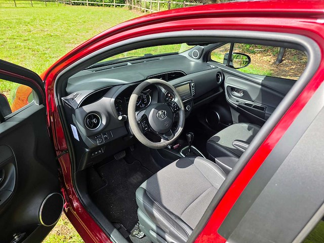 Toyota - yaris - 1.5 hyb. active - automaat - panodak - metallic lak - 2019 - g-536-dp - personenauto - afbeelding 13 van  16