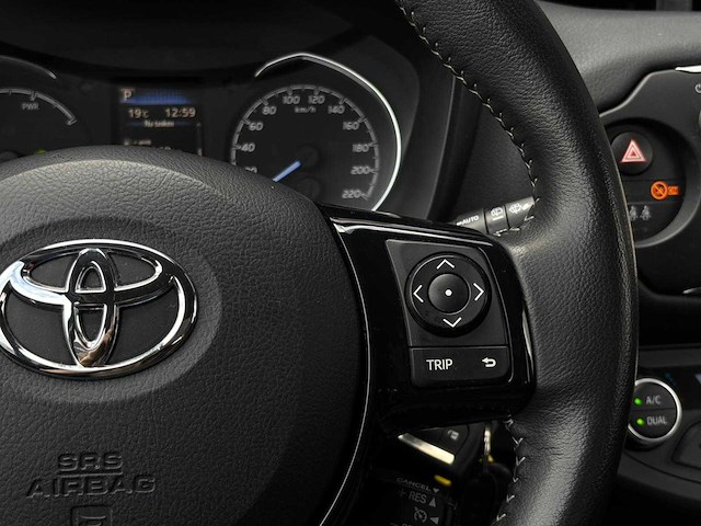 Toyota - yaris - 1.5 hyb. design sp. - car - 2018|k-872-xn|iaw - afbeelding 15 van  21
