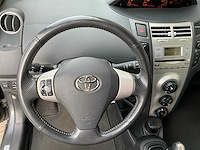 Toyota - yaris - 1.8 vvti ts - personenauto - 2007 - afbeelding 9 van  27