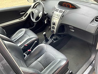 Toyota - yaris - 1.8 vvti ts - personenauto - 2007 - afbeelding 10 van  27