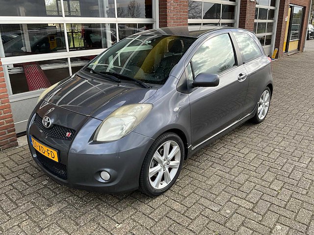Toyota - yaris - 1.8 vvti ts - personenauto - 2007 - afbeelding 1 van  27