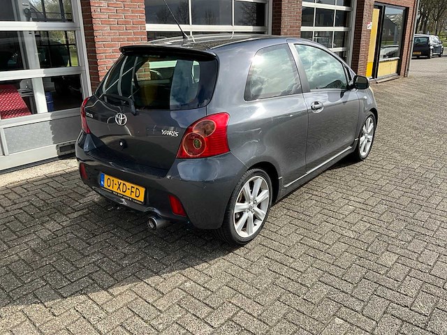 Toyota - yaris - 1.8 vvti ts - personenauto - 2007 - afbeelding 22 van  27