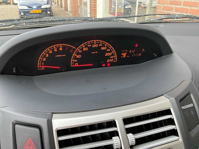 Toyota - yaris - 1.8 vvti ts - personenauto - 2007 - afbeelding 7 van  27