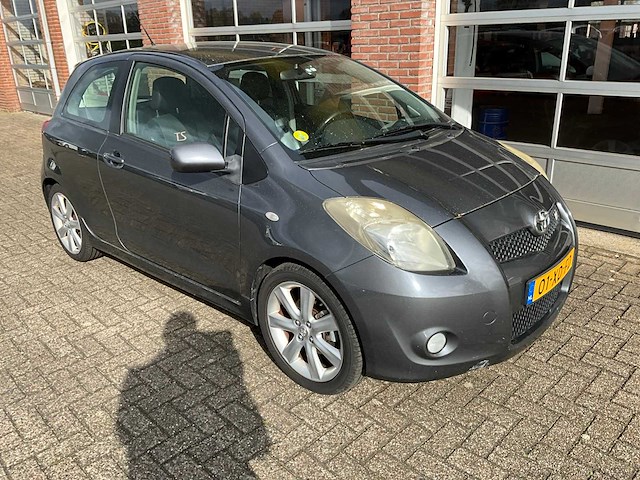 Toyota - yaris - 1.8 vvti ts - personenauto - 2007 - afbeelding 4 van  27