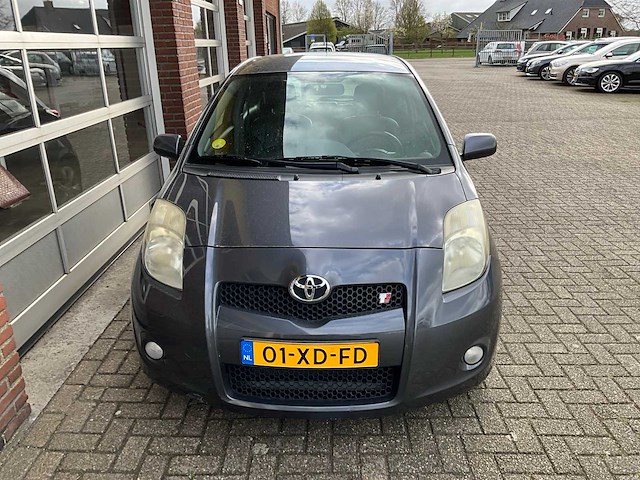 Toyota - yaris - 1.8 vvti ts - personenauto - 2007 - afbeelding 23 van  27