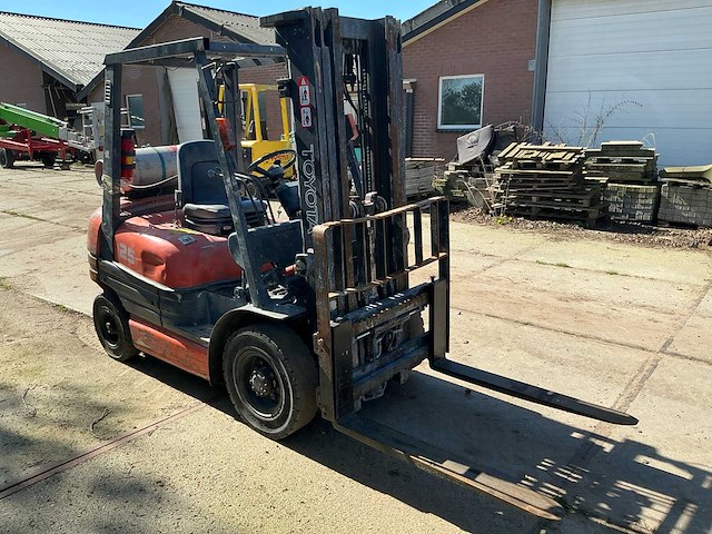 Toyota 02 6fgl 25 vorkheftruck - afbeelding 16 van  20