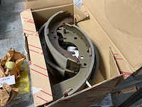 Toyota 04495-26230 shoe kit (2x) - afbeelding 3 van  3
