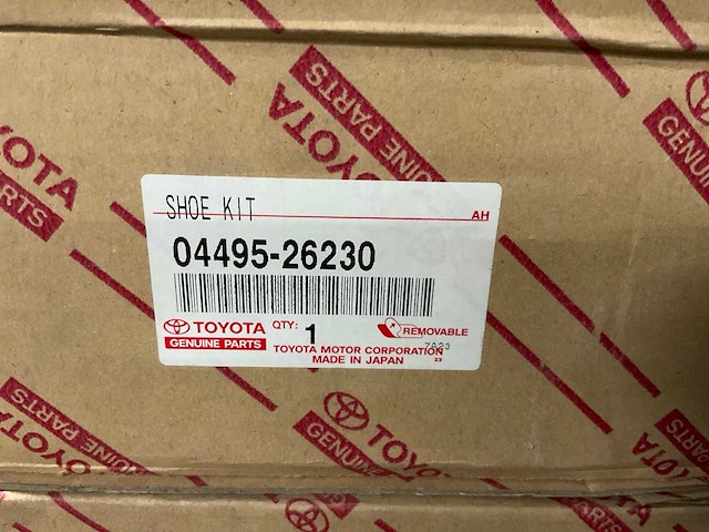 Toyota 04495-26230 shoe kit (2x) - afbeelding 1 van  3