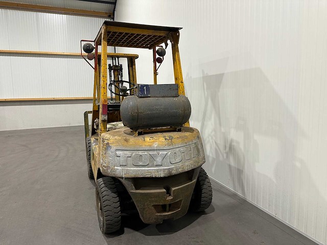 Toyota 2fg20 vorkheftruck lpg handgeschakeld - afbeelding 6 van  7