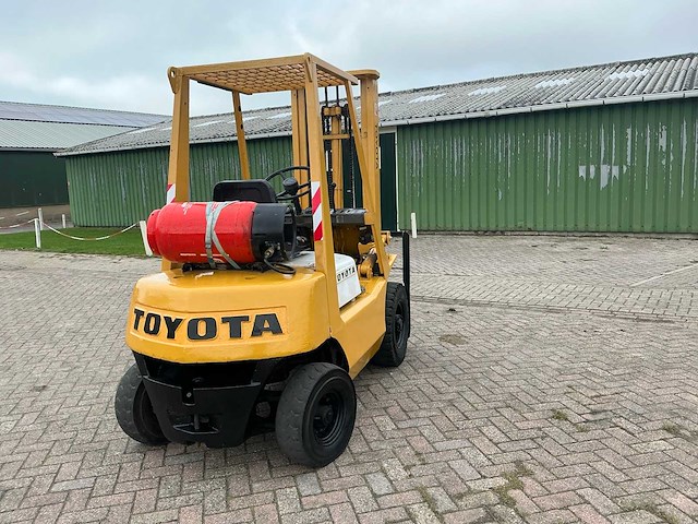 Toyota 2fg25 vorkheftruck - afbeelding 17 van  20