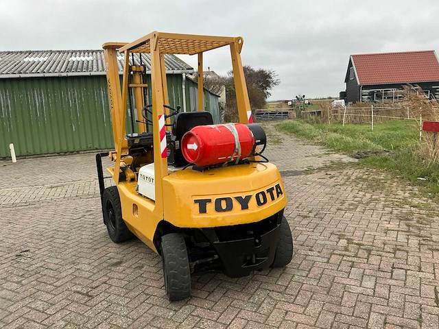 Toyota 2fg25 vorkheftruck - afbeelding 18 van  20