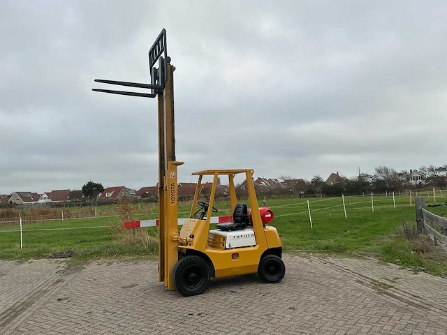 Toyota 2fg25 vorkheftruck - afbeelding 20 van  20