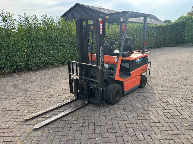 Toyota 5fb25 vorkheftruck - afbeelding 1 van  11