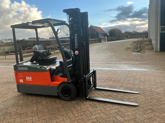 Toyota 7fbef18 vorkheftruck - afbeelding 14 van  18