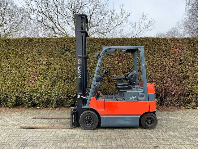 Toyota 7fbmf20 vierwiel vorkheftruck - afbeelding 30 van  35