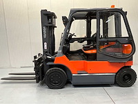 Toyota 7fbmf50 - vorkheftruck sideshift - vorkenversteller tot buiten het vorkenbord - afbeelding 10 van  17