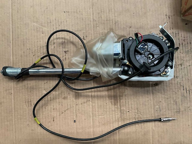 Toyota antenne assy motor - afbeelding 2 van  5