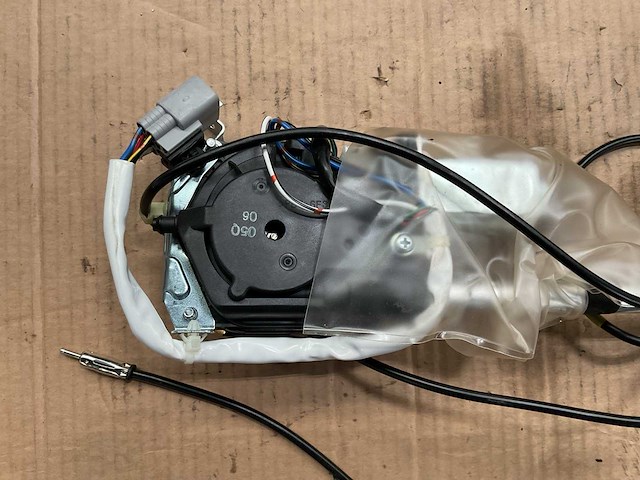 Toyota antenne assy motor - afbeelding 3 van  5