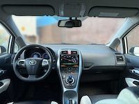Toyota auris 1.8 full hybrid dynamic 2011 | 91-pnt-7 i - afbeelding 19 van  28
