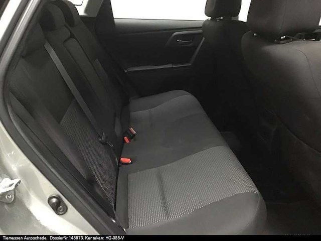 Toyota auris 1.8 hybrid aspiration automaat; hg-088-v - afbeelding 2 van  13