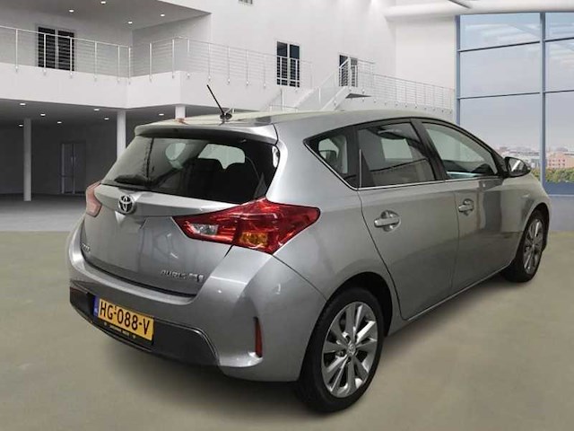 Toyota auris 1.8 hybrid aspiration automaat; hg-088-v - afbeelding 4 van  13