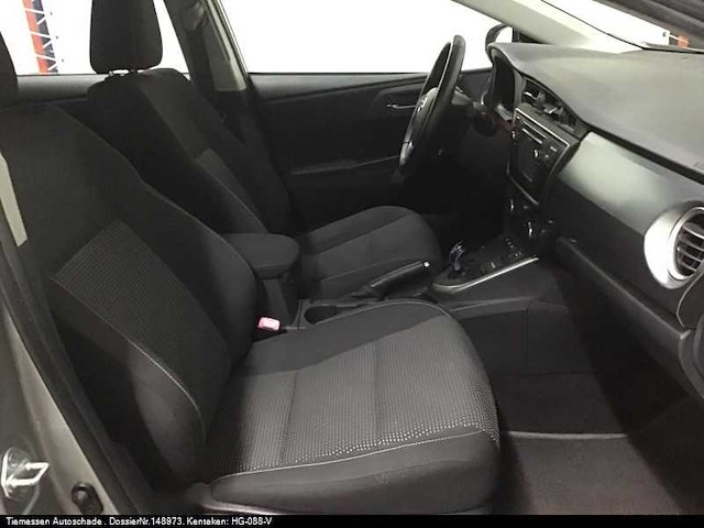 Toyota auris 1.8 hybrid aspiration automaat; hg-088-v - afbeelding 7 van  13
