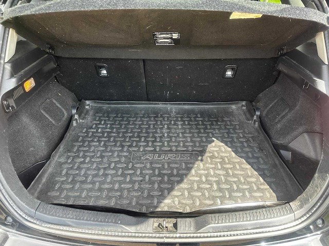 Toyota auris 1.8 hybrid lease , 4-xvz-10 - afbeelding 18 van  19