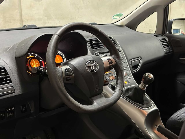 Toyota auris 2.0 d-4d aspiration 126pk 2010, 2-xng-47 - afbeelding 9 van  57