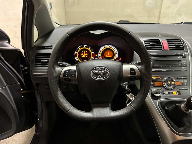 Toyota auris 2.0 d-4d aspiration 126pk 2010, 2-xng-47 - afbeelding 10 van  57
