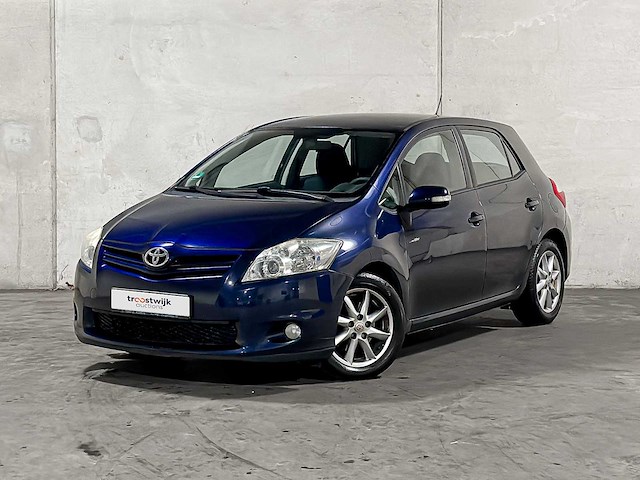 Toyota auris 2.0 d-4d aspiration 126pk 2010, 2-xng-47 - afbeelding 1 van  57